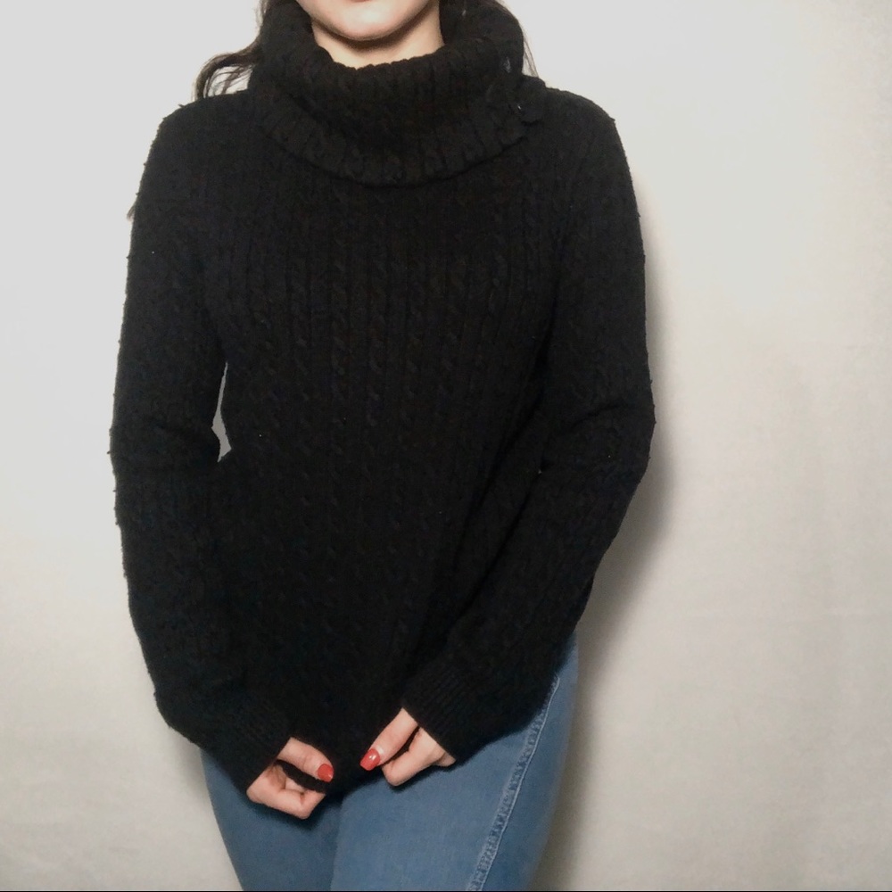 Jones New York black turtle neck sweater 💙❄️